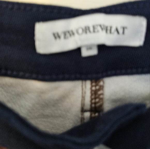 NWT-We Wore What women's pants size 26 MSRP $138. - Picture 4 of 5